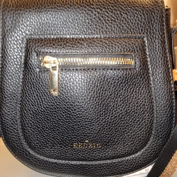 🖤✨ Kedzie Black Crossbody Bag 👜🖤 - Picture 4 of 6